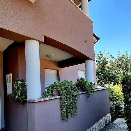 Apartments Ema Pula Extérieur photo