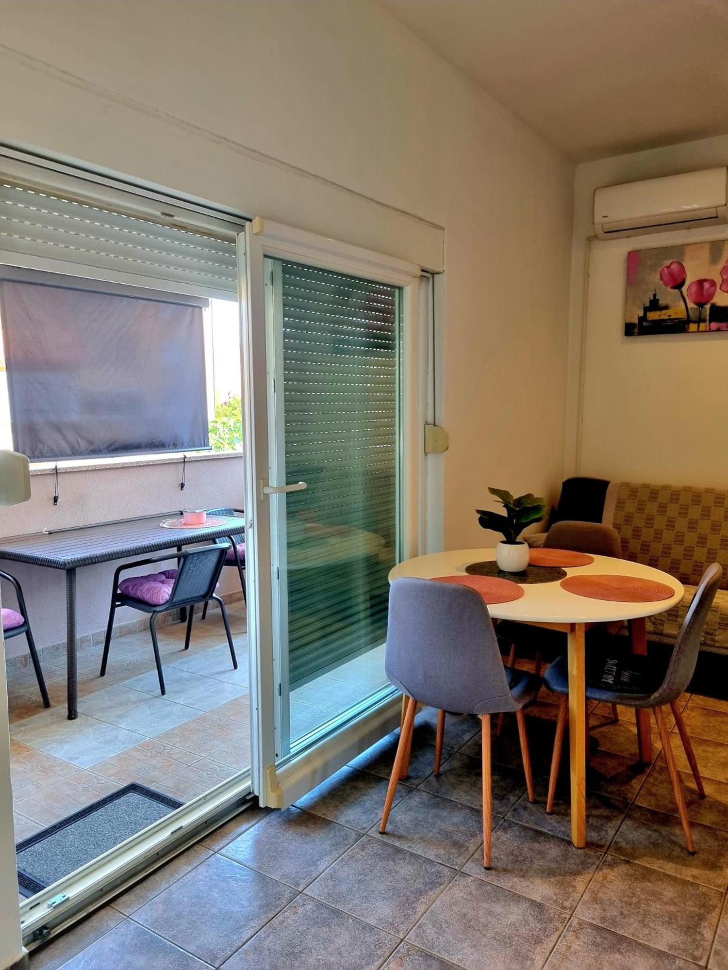 Apartments Ema Pula Extérieur photo