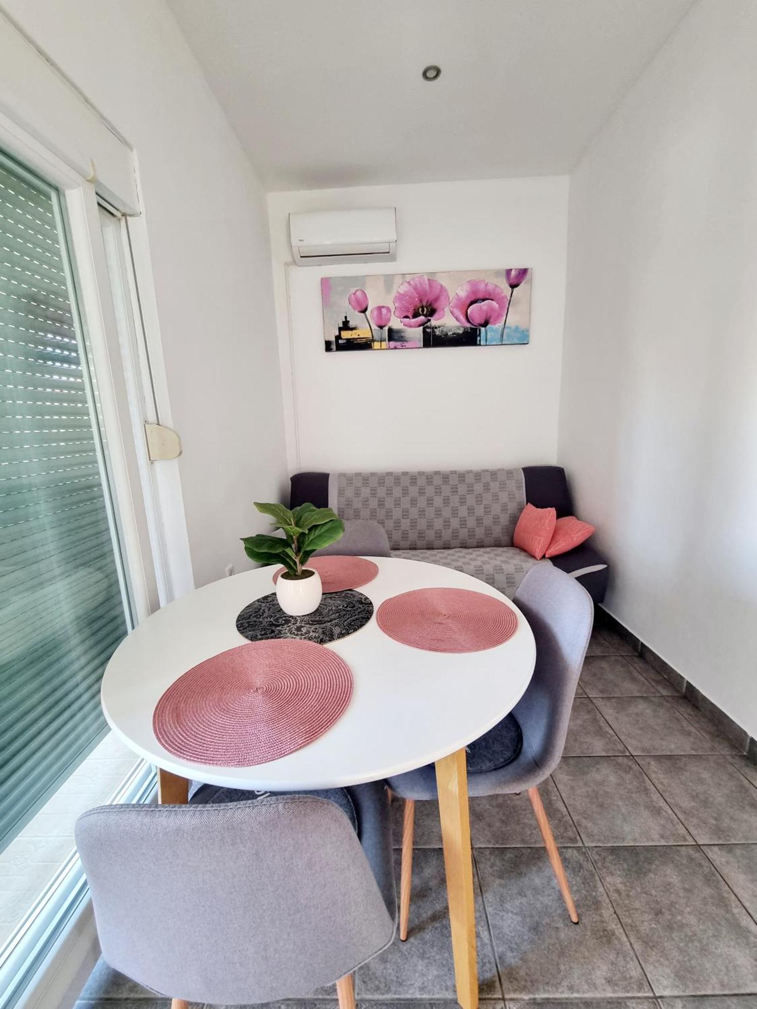 Apartments Ema Pula Extérieur photo