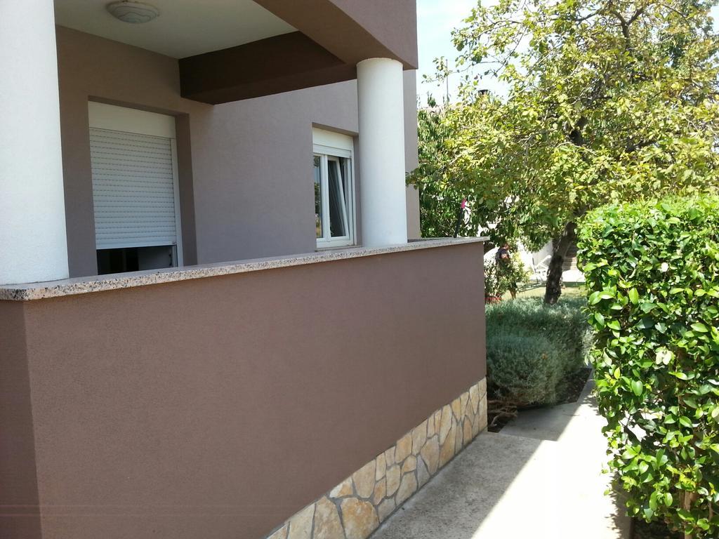 Apartments Ema Pula Extérieur photo